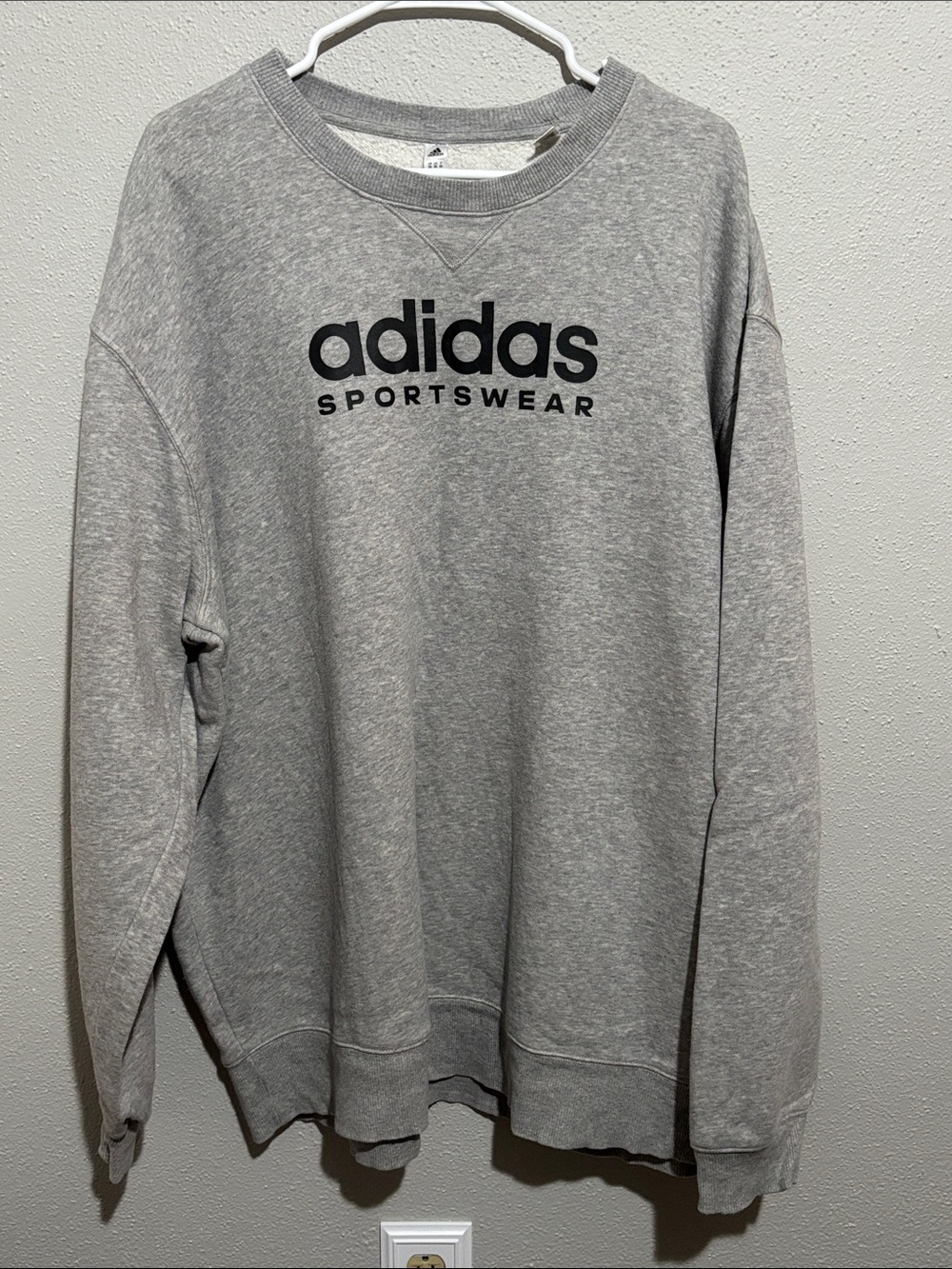 adidas - Men’s Gray Crewneck Sweatshirt with Black Logo (size 2XL)